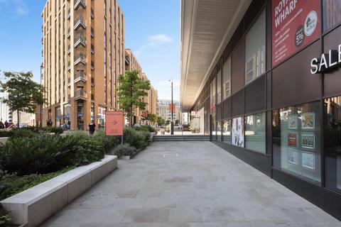 3 bedroom apartment for sale - The Deanston, Riverscape, Royal Wharf, London, E16