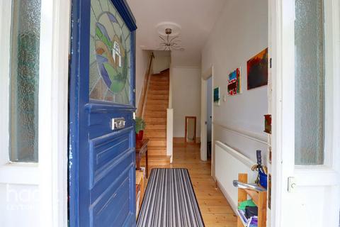 72 Richmond Road, Leytonstone, London, E11 4BU