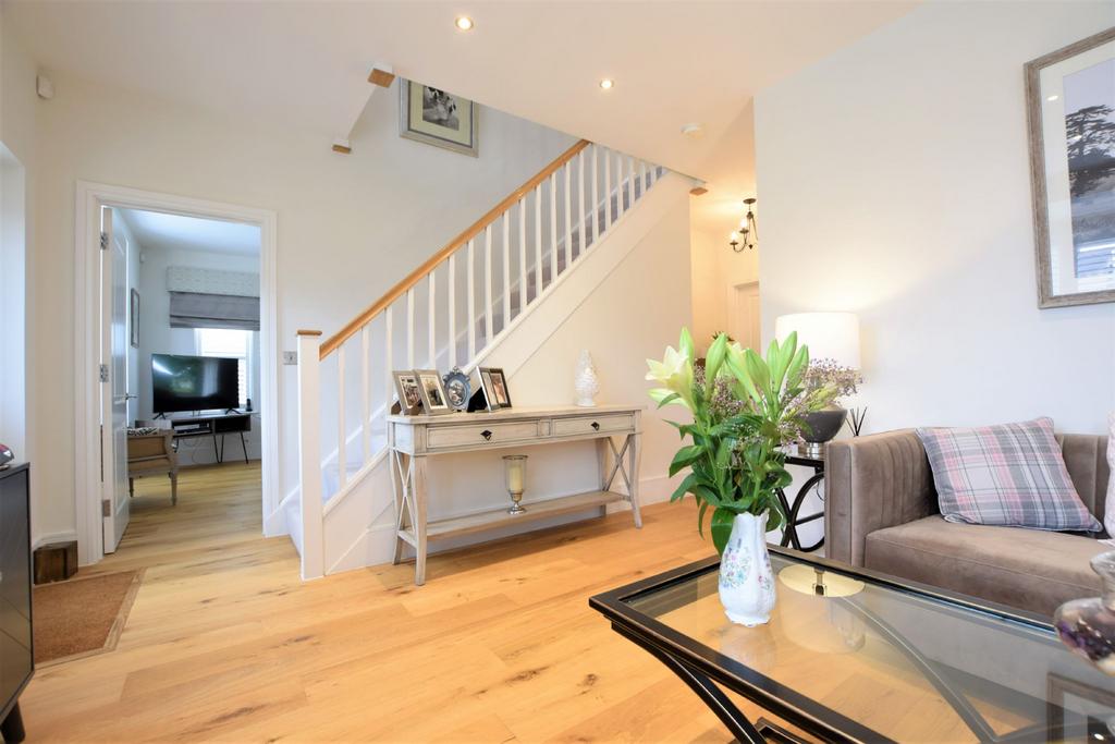 Hallway / sitting room