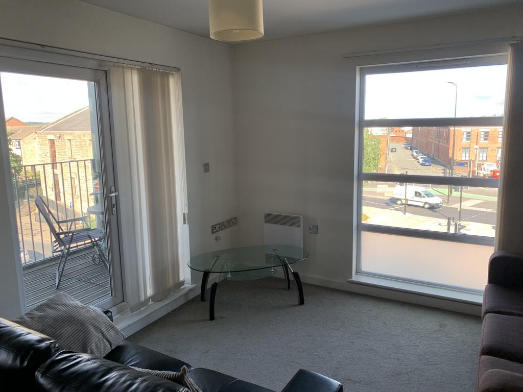 Heritage Way, Wigan WN3 2 bed flat £750 pcm (£173 pw)