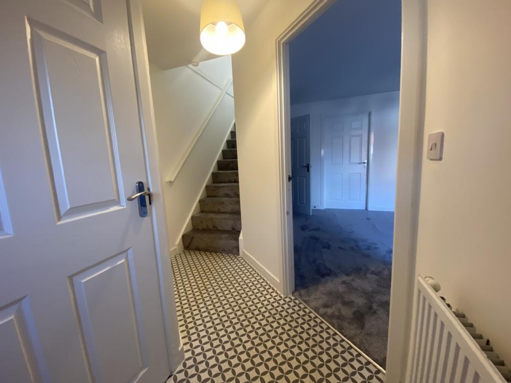 Honeysuckle Court, North Petherton 3 bed terraced house £1,050 pcm (£