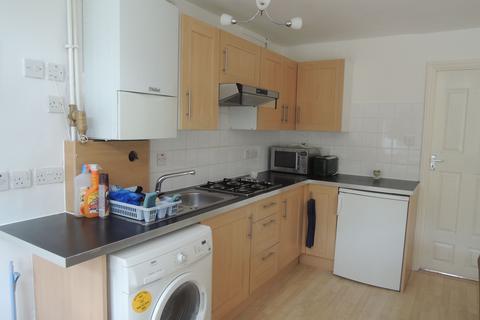 1 bedroom flat to rent, Deena Close, Queens Drive, London