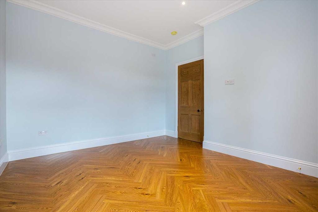 Living Room (2)