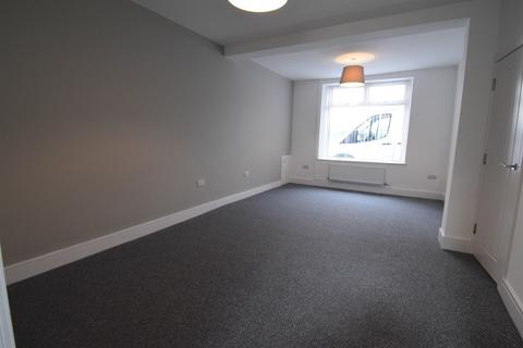 3 bedroom end of terrace house to rent, Cottrell Street, Aberfan, Merthyr Tydfil