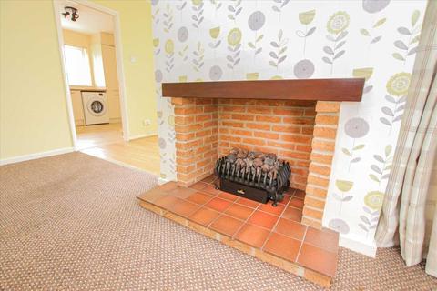 2 Alvis Close, Bracebridge Heath, Lincoln, LN4 2QX