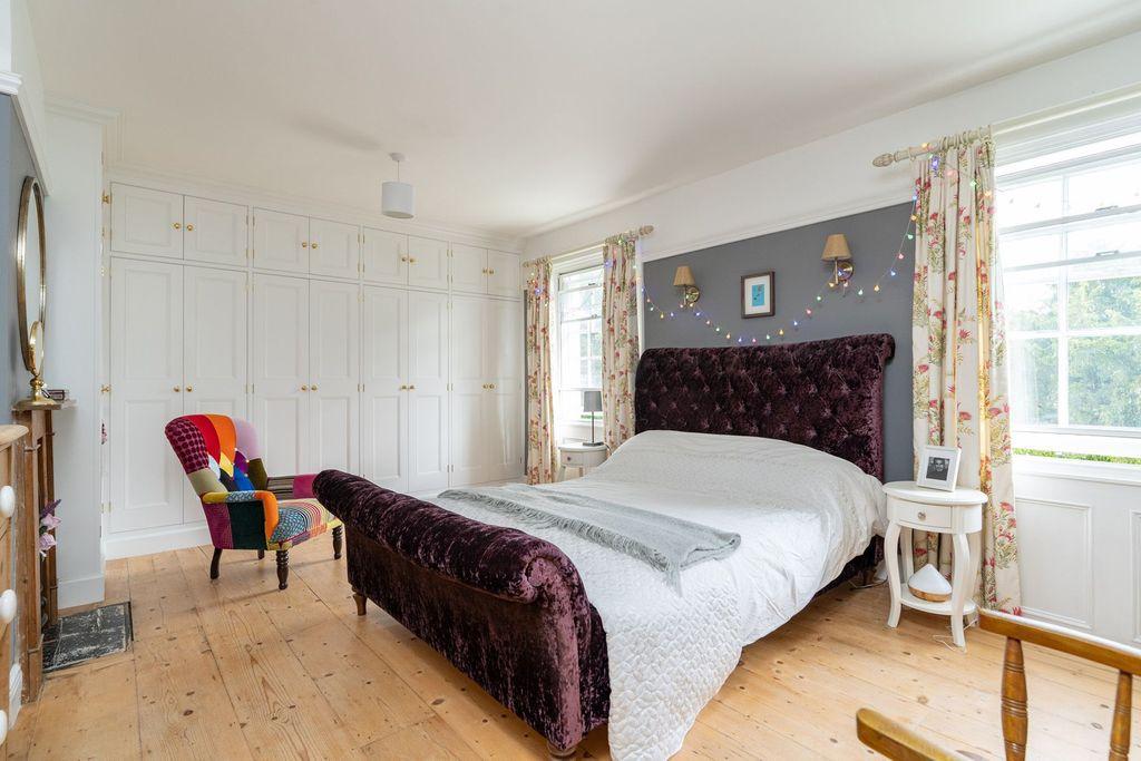 Bedroom 1 (Double)