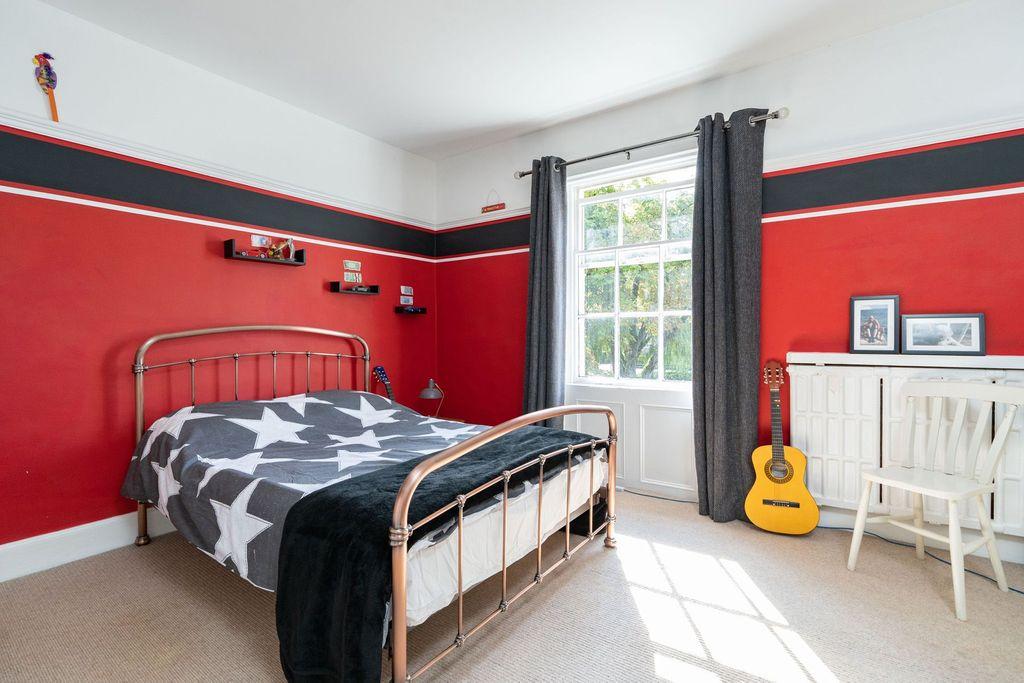 Bedroom 3 (Double)