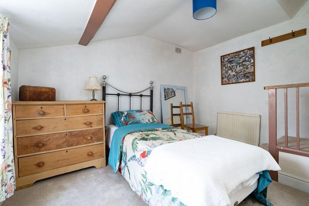 Bedroom 4 (Double)