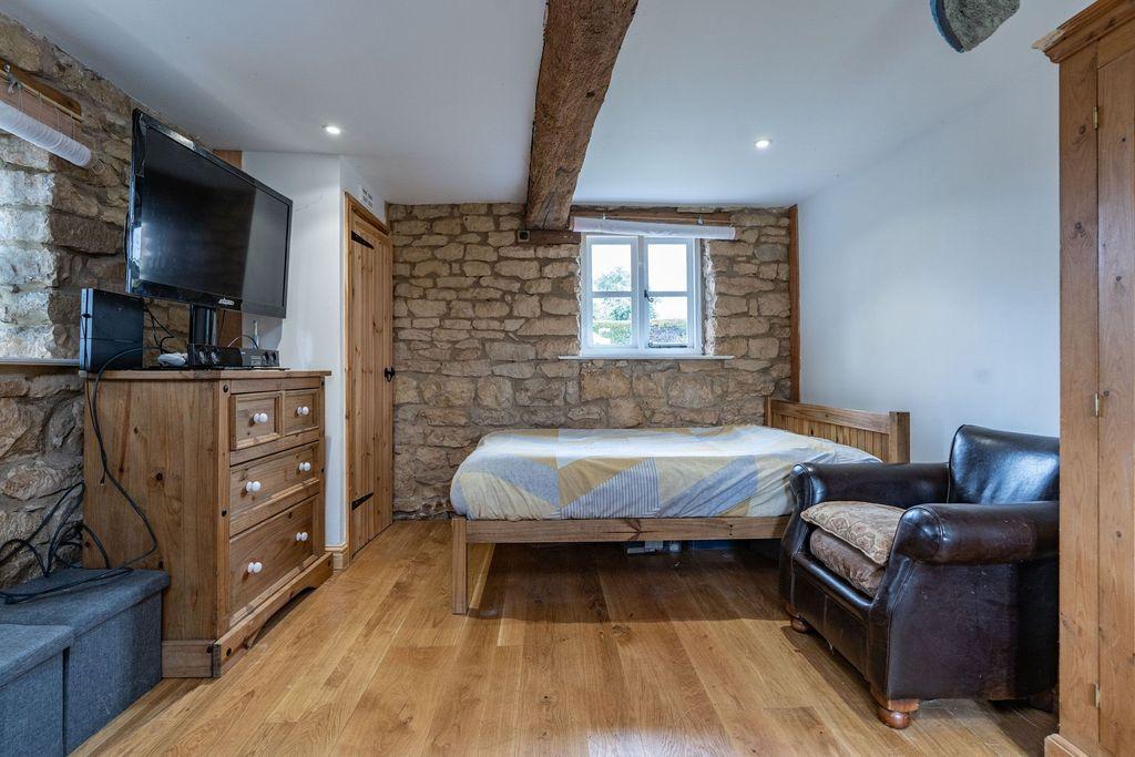 Annexe Bedroom 1