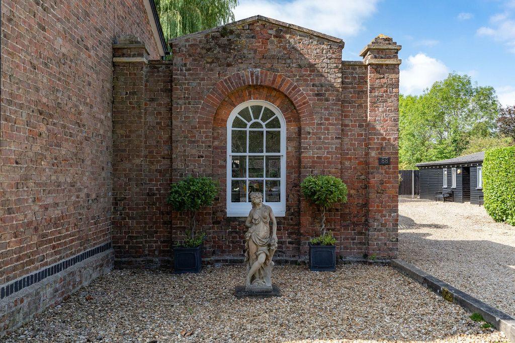 Garden Feature