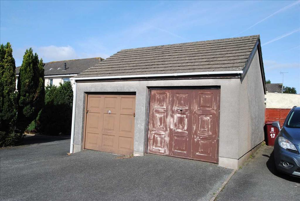 Lock Up Garage, Glenview Avenue, Llanion Park, Pembroke Dock Garage for