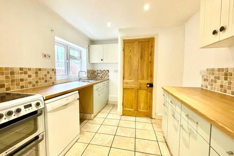 3 bedroom terraced house to rent, Surrey Road, Reading, Berkshire, RG2