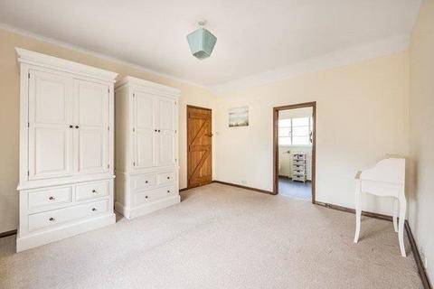 Holly Hill Hazel Grove, Hindhead, GU26 6BJ
