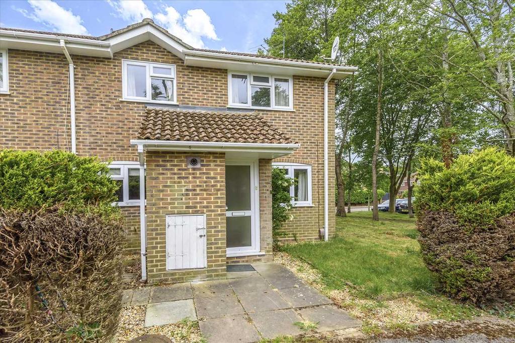 Netherhouse Court, Netherhouse Moor, Fleet 2 bed end of terrace house £270,000