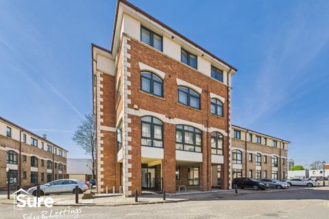 Kensington House, Corner Hall, Hemel Hempstead, Hertfordshire, HP3 9YT