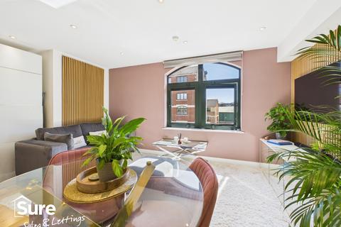 1 bedroom apartment to rent, Double Room With Own Bathroom at Kensington House, Corner Hall, Hemel Hempstead, Hertfordshire, HP3 9YT