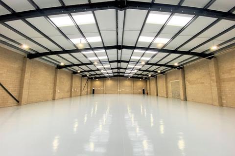 Industrial unit to rent - Unit 3-4, Fairfield Trade Park, Kingston Upon Thames, KT1 3AY