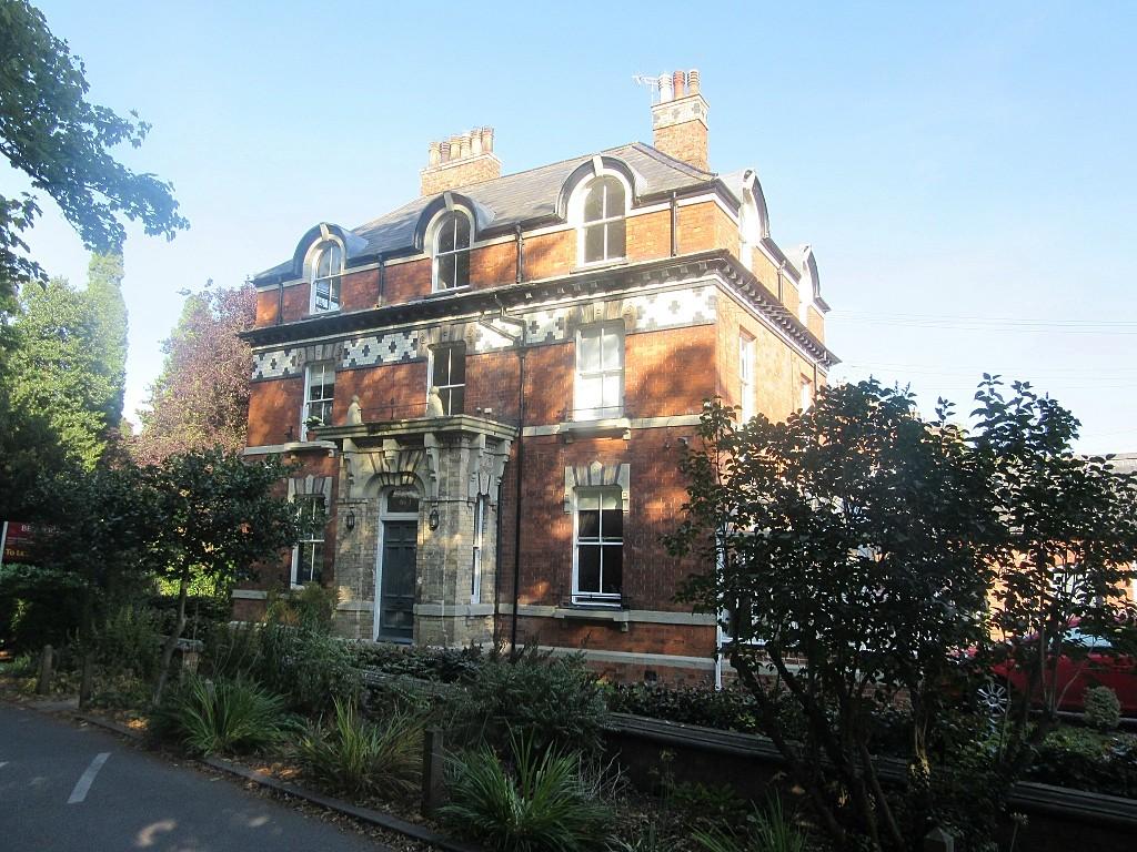 Lawn Road, Rowley Park, Stafford, ST17 1 bed flat £625 pcm (£144 pw)