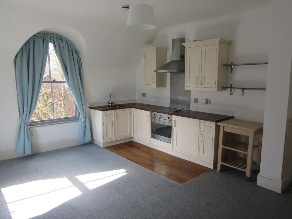 Lawn Road, Rowley Park, Stafford, ST17 1 bed flat £625 pcm (£144 pw)