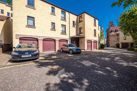 19/3 Damside, Edinburgh, EH4 3BB