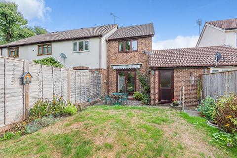 10 Shepherds Chase, Bagshot, GU19 5QX