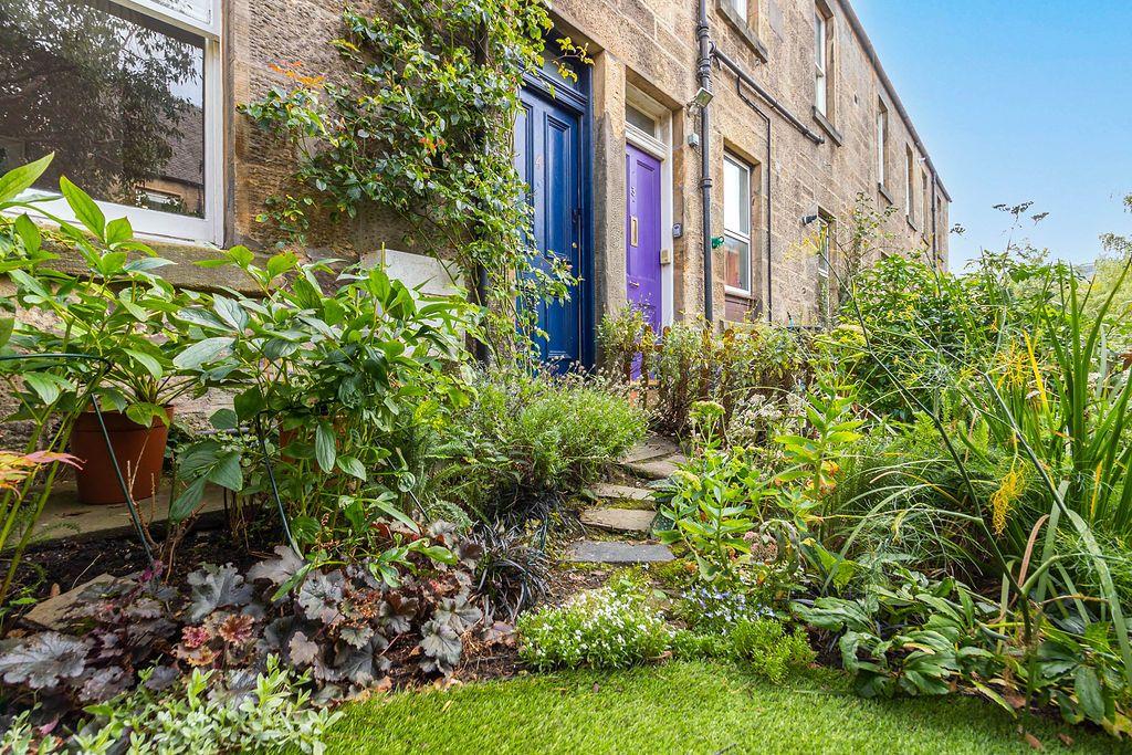 4 Violet Terrace, Shandon, Edinburgh, EH11 1NZ 1 bed flat for sale £250,000