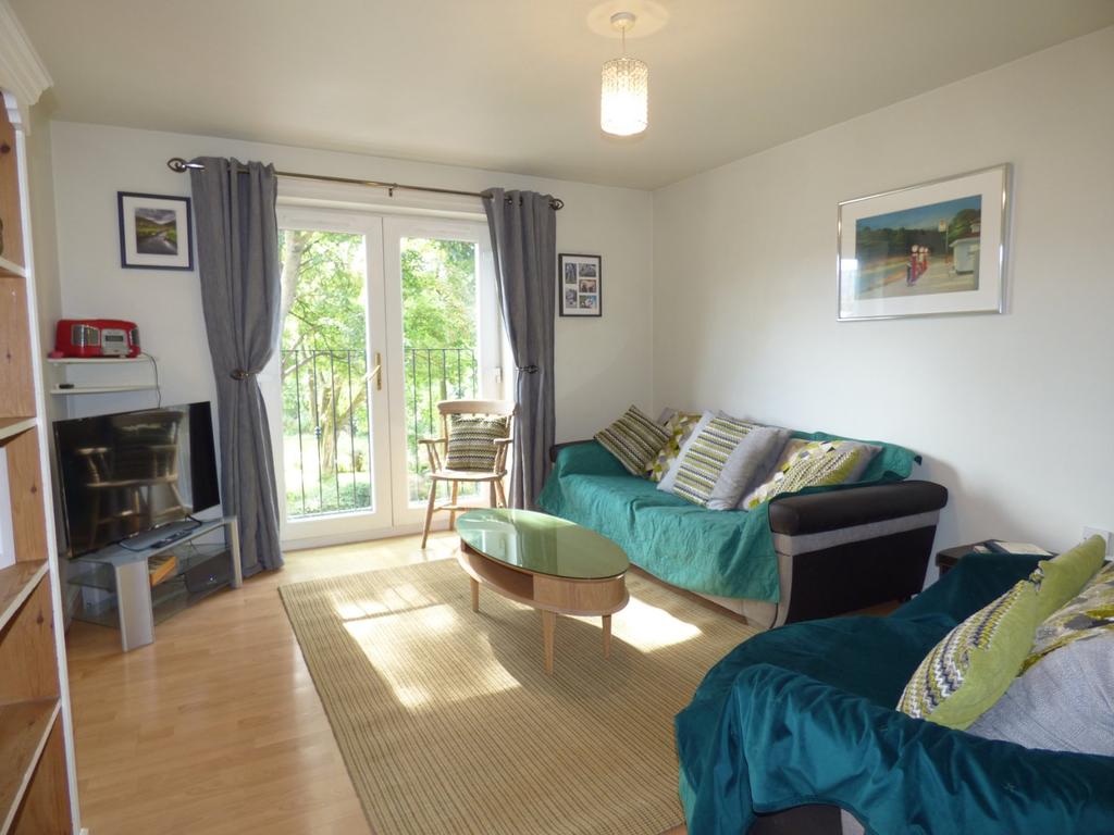 Shaw Hall Bank Road, Greenfield... 2 bed apartment £150,000