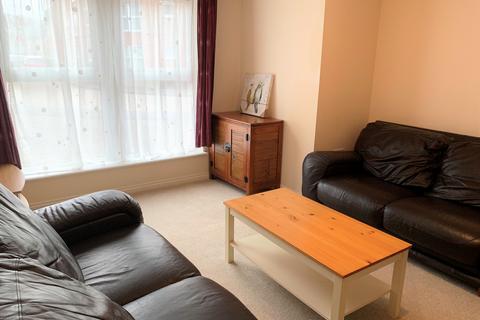 2 bedroom flat to rent, Chain Court, Angel Ridge, Swindon, SN1