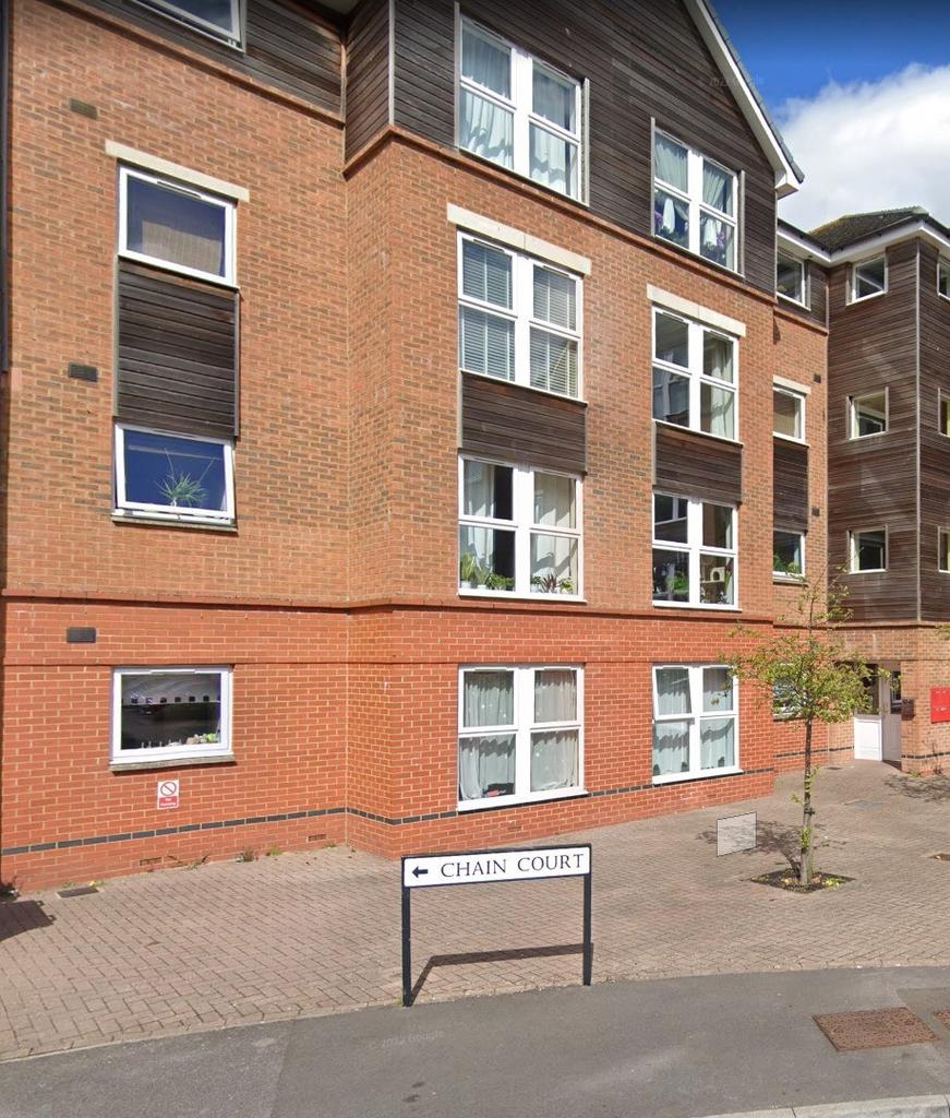 2 bed flat to rent Chain Court, Swindon SN1