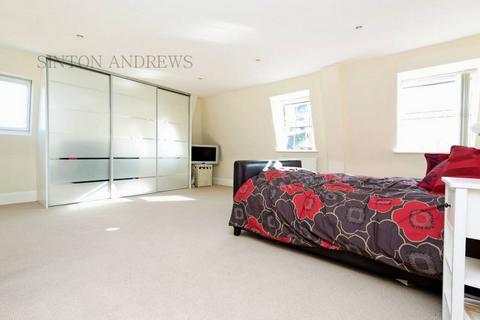 2 bedroom flat for sale, Grange Road, Ealing, W5