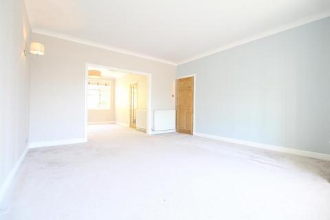 3 bedroom semi-detached house to rent, Kinaldie Crescent, Aberdeen, AB15