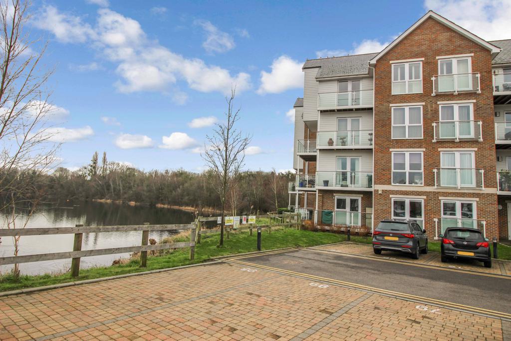 2 double Bedroomed Lake Facing Apartment for Sale