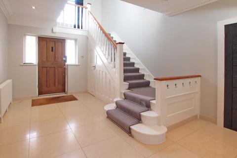 36 Higher Drive, Banstead, SM7 1PF