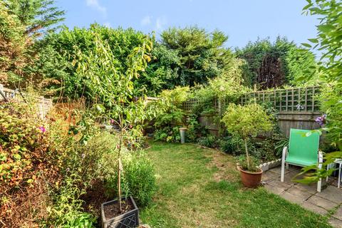 5 Pentney Road, London, SW19 4JE