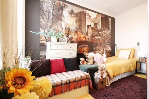 11 Hurst Road, Erith, DA8 3EQ