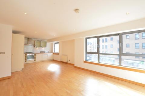 2 bedroom flat to rent, High Street, City Centre, Glasgow, G1