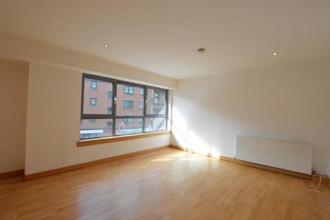 2 bedroom flat to rent, High Street, City Centre, Glasgow, G1