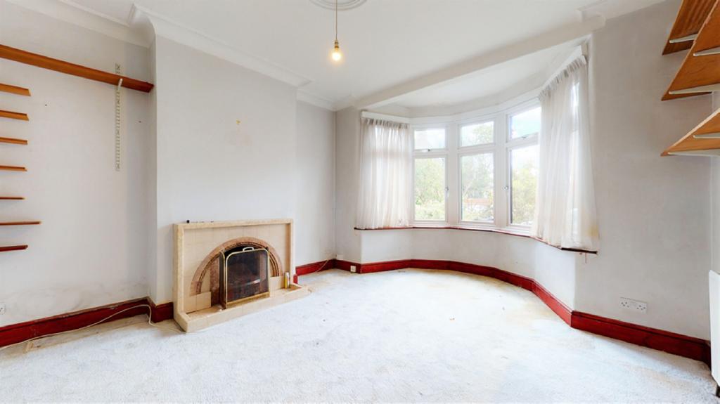 48 Wards Road, Ilford, Essex 3 bed terraced house £300,000