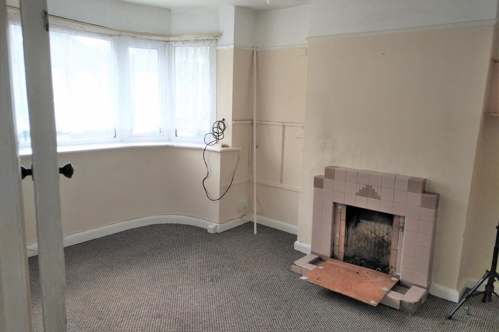 44(A) Gainsford Road, Southampton 2 bed £50,000