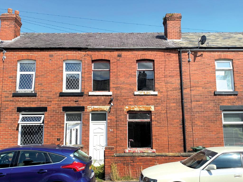 34 Chapel Street, Coppull, Chorley... 2 bed terraced house £30,000