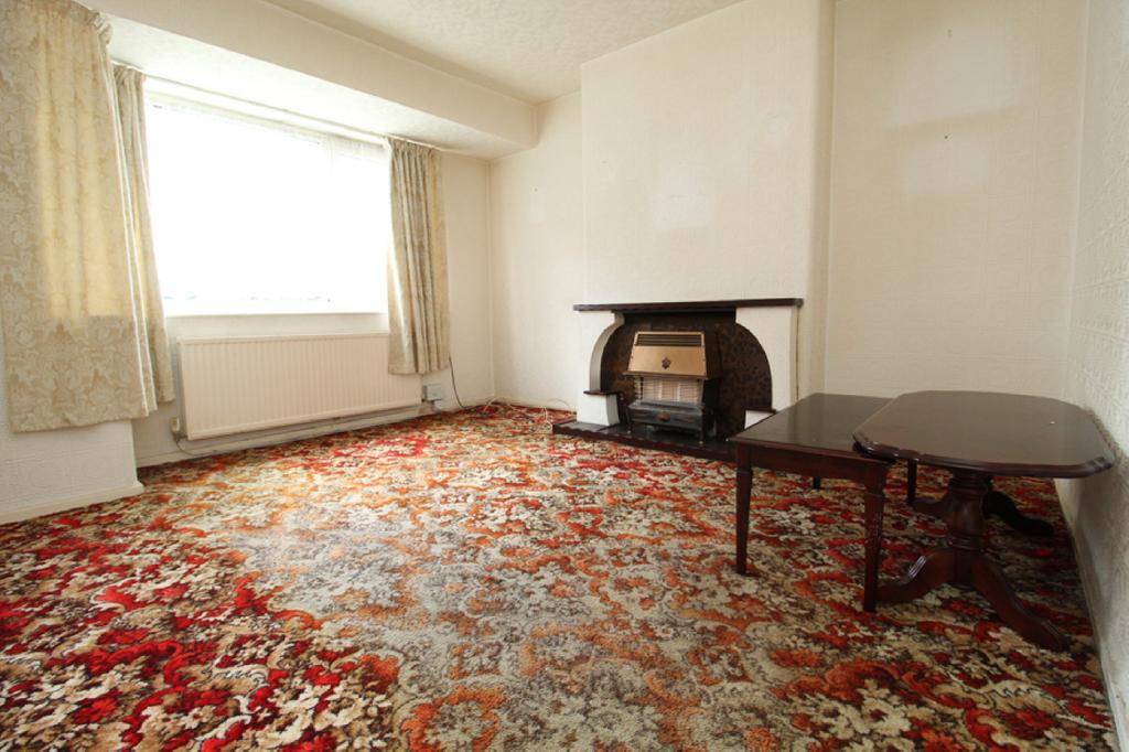 38 Spencer Road West, Wigan 3 bed semidetached house £50,000