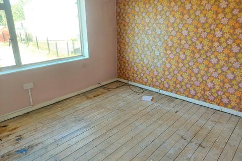 6 Andover Green, Bradford, BD4 9HG