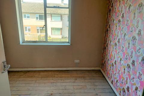6 Andover Green, Bradford, BD4 9HG