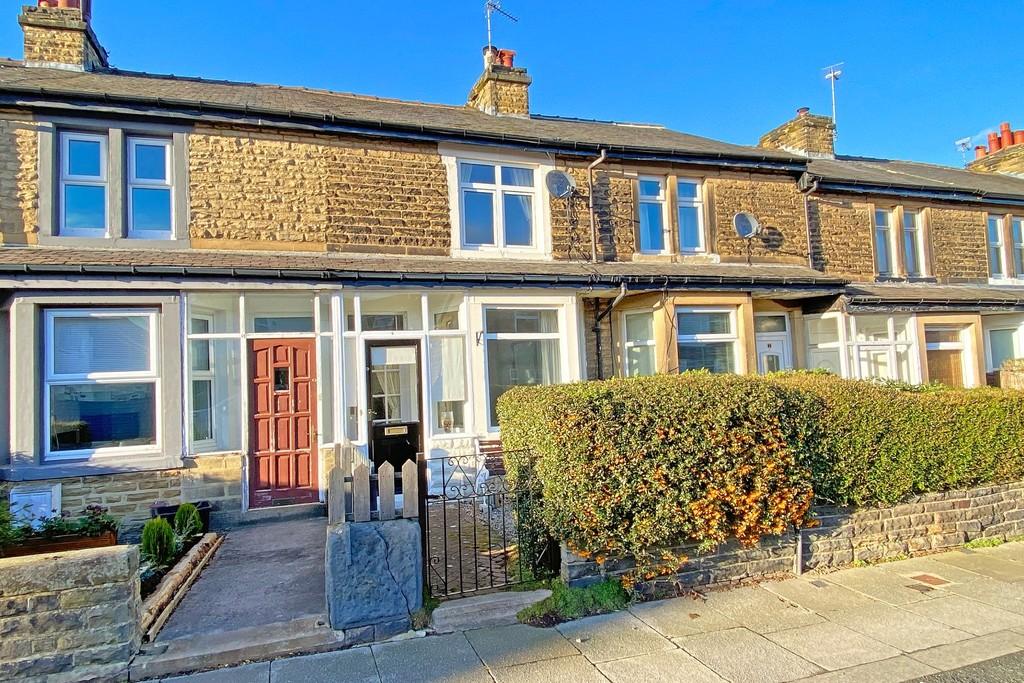 Albert Road, Harrogate 3 bed terraced house £1,000 pcm (£231 pw)