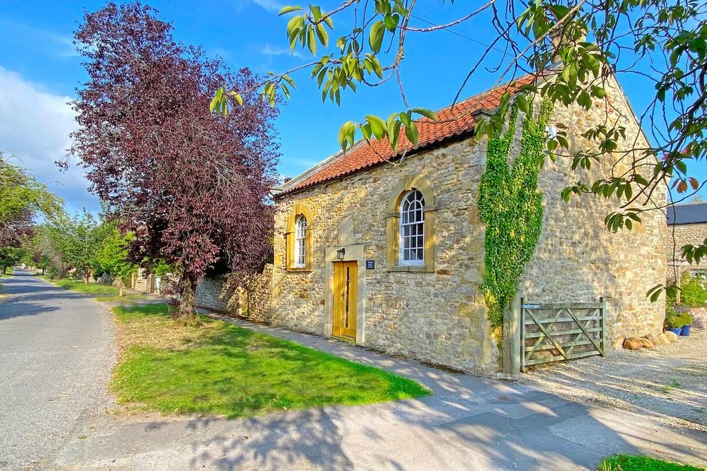 Mickley, Ripon 2 bed detached house for sale £450,000