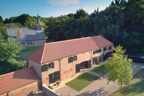 6 bedroom barn conversion for sale - Top Road, Little Cawthorpe LN11 8NB
