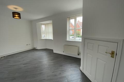 3 bedroom semi-detached house to rent, Deansgate, Weston