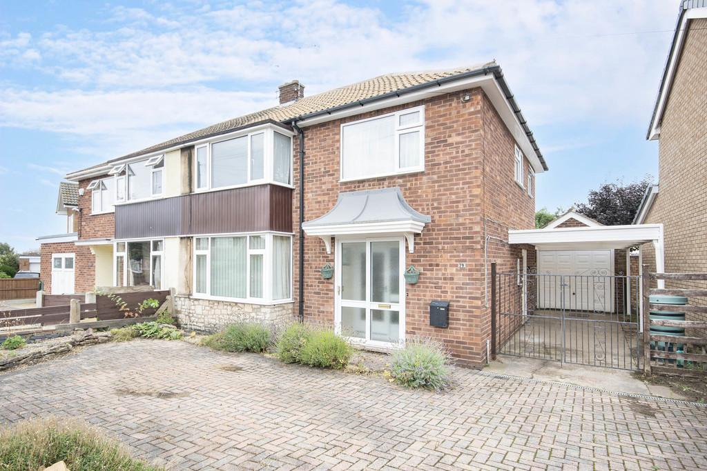 Dunstan Crescent, Worksop 4 bed semidetached house £240,000