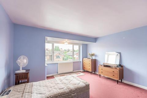 79 Dunstan Crescent, Worksop, S80 1AG