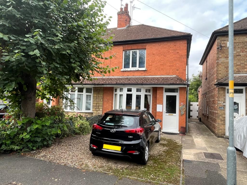 Knipe Avenue, Spalding 3 Bed Semi-detached House For Sale - £195,000